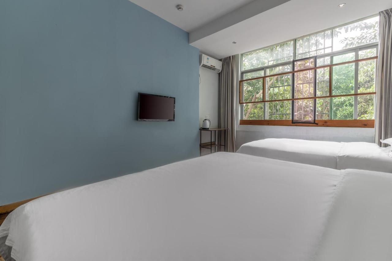 Sanya Bluesky International Youth Hostel Dış mekan fotoğraf